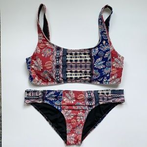 ROXY bikini set size M bottoms size L top